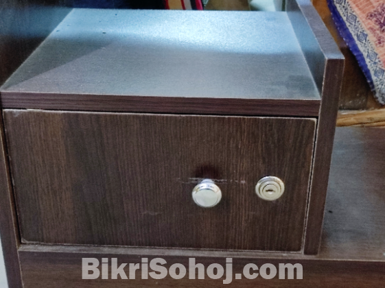 Hardboard computer table